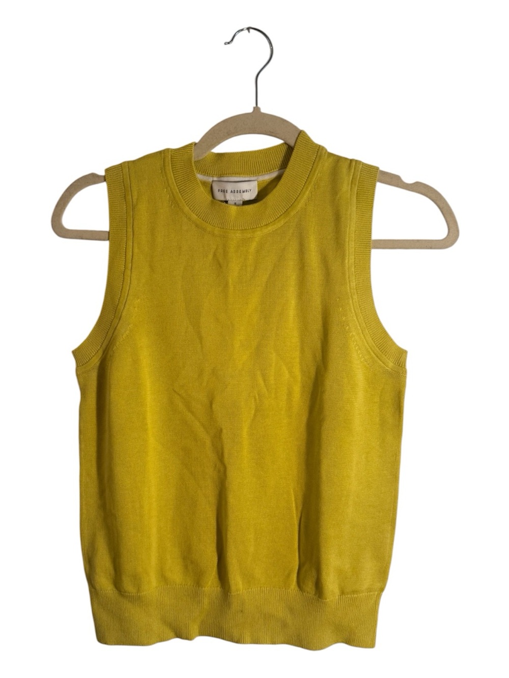 NWT Free Assembly Sleeveless Shell Sweater in Key Lime Size S